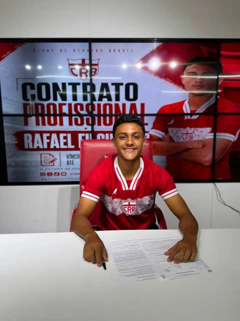 Atleta Rafael Filgueiras, acompanhado por Ary Brum