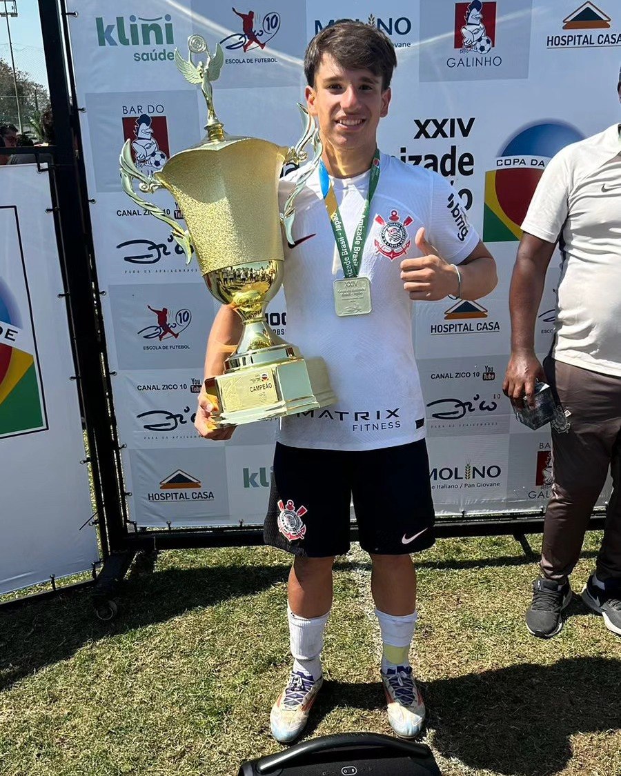 Lucca Caramico em 2023, no início do acompanhamento, ainda no Sub-14 do Corinthians